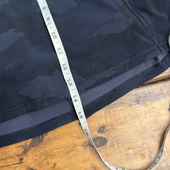 Lululemon Black Pace Rival Camouflage Skirt. Size 10. Gently worn. - Picture 9 of 9